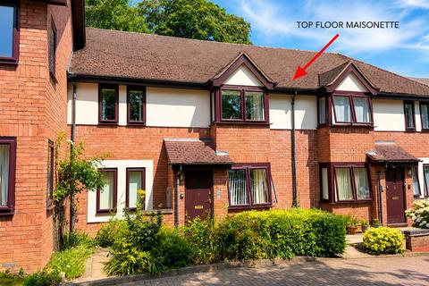 2 bedroom retirement property for sale, Garden Court, Priory Road, Warwick