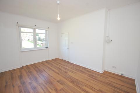 92 Dundee Drive, Glasgow, G52 3HN