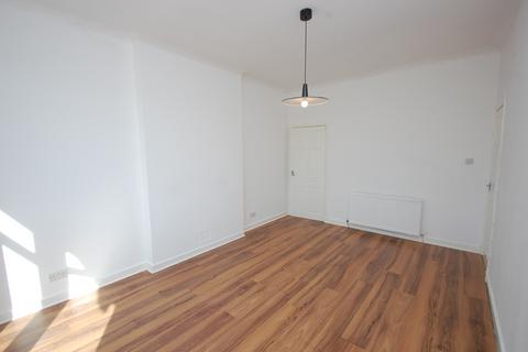 92 Dundee Drive, Glasgow, G52 3HN