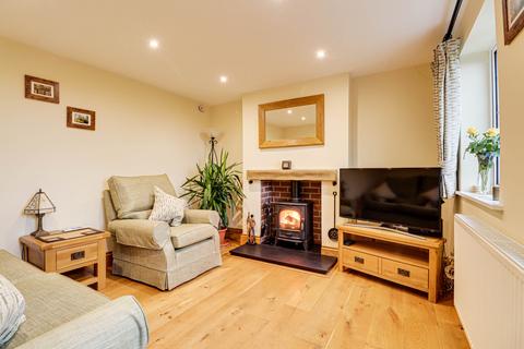 2 bedroom terraced house for sale, Tewin Hill, Tewin, Welwyn, AL6 0LJ
