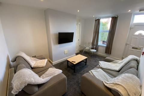 4 bedroom terraced house for sale, Barnbrough Street, Burley, Leeds