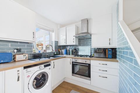 16 Okehampton Crescent, Nottingham, NG3 5SE