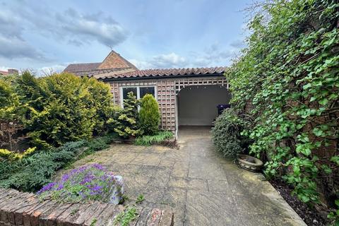 3 bedroom terraced house for sale, 18 Gospelgate Louth LN11 9JX