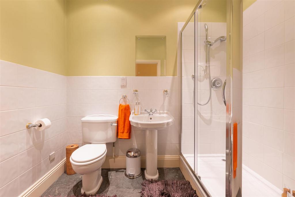 Bathrooms-3.jpg