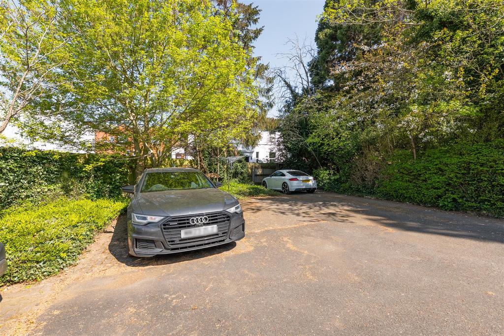 Parking-1.jpg
