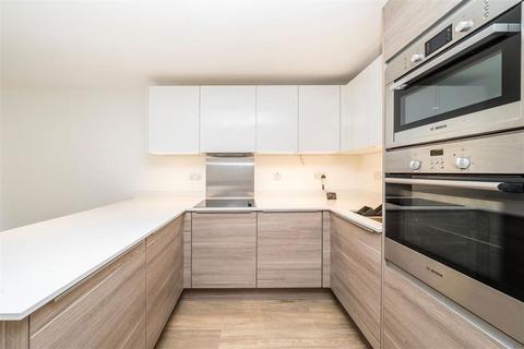 3 bedroom flat for sale, Grand Canal Avenue, London SE16