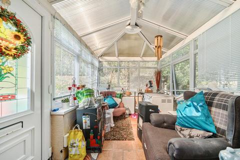 4 bedroom semi-detached bungalow for sale, Graig Newydd, Godrergraig