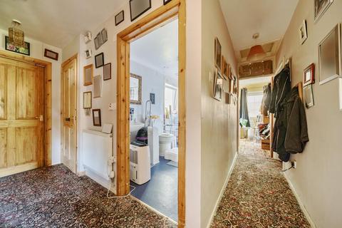 4 bedroom semi-detached bungalow for sale, Graig Newydd, Godrergraig