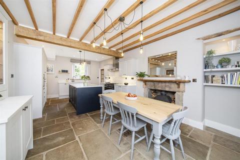 3 bedroom cottage for sale, Moor Lane, Addingham, LS29