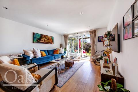 17 Coverdale Gardens, Croydon, CR0 5LS