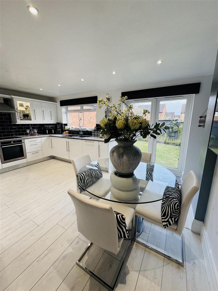 Kitchen Diner