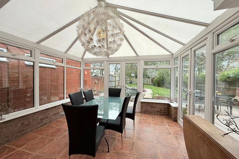 74 Binley Close, Shirley, Solihull, B90 2RB
