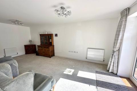 2 bedroom apartment for sale, Hempstead Road, Bovingdon HP3