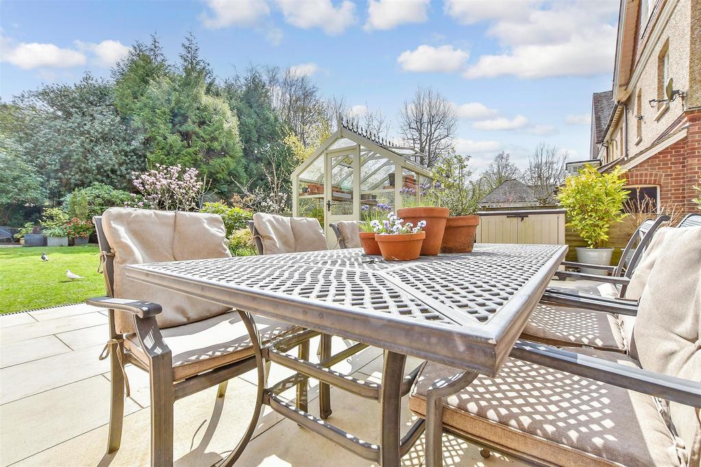 Patio / Decking