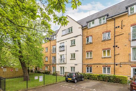 1 bedroom flat for sale, Wood Lane, Isleworth TW7