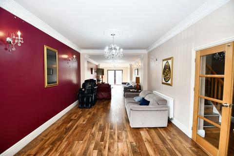 4 bedroom detached house for sale, Gladstone Road, Eccles, M30