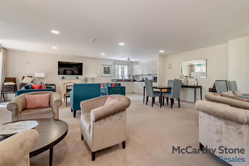 Homeowners Lounge