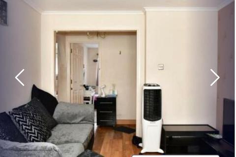2 bedroom flat to rent, Barking, IG11
