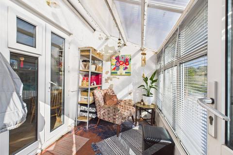 7 Bourne Lane, Brimscombe, Stroud, GL5 2RJ