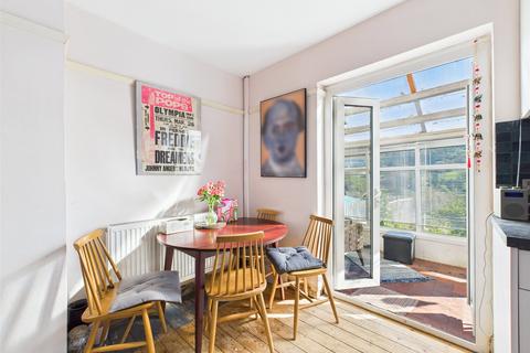 7 Bourne Lane, Brimscombe, Stroud, GL5 2RJ