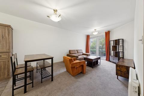 1 bedroom flat to rent, Effra Parade, London SW2