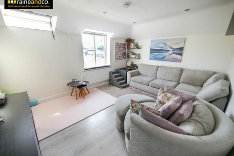 undefined, Vixen Court, Hatfield
