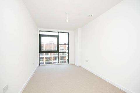 3 bedroom flat to rent, Beechwood Road, Dalston, London, E8