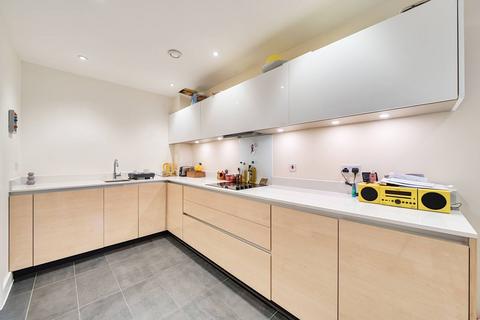 3 bedroom flat for sale, Barquentine Heights, Greenwich, London, SE10