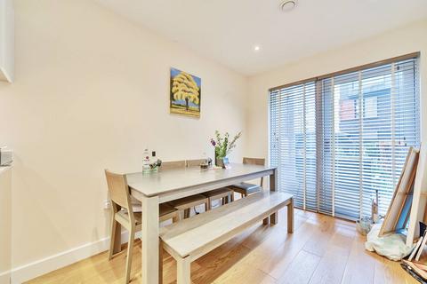 3 bedroom flat for sale, Barquentine Heights, Greenwich, London, SE10