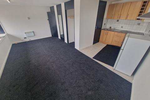 Studio to rent, Falmouth Road, Leicester LE5