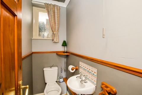 3 Crestfield Crescent, Elland, HX5 0LS