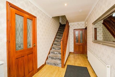 3 Crestfield Crescent, Elland, HX5 0LS