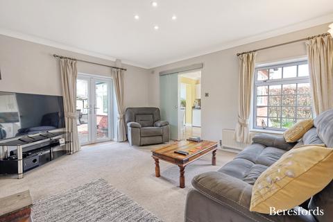 3 bedroom bungalow for sale, Ardleigh Road, Little Bromley, CO11