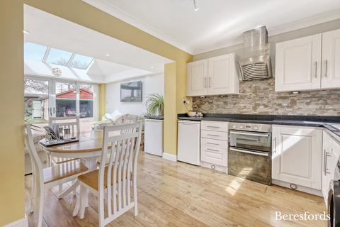 3 bedroom bungalow for sale, Ardleigh Road, Little Bromley, CO11