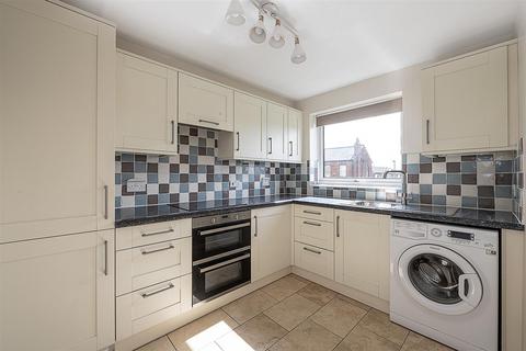 49 Meadow Close, London Colney, St Albans, AL2 1RH