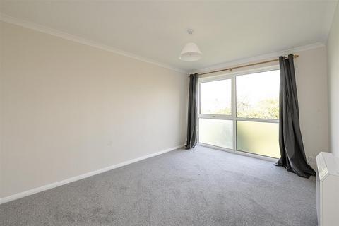 49 Meadow Close, London Colney, St Albans, AL2 1RH