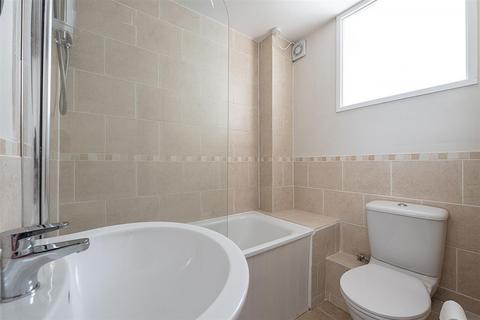 49 Meadow Close, London Colney, St Albans, AL2 1RH