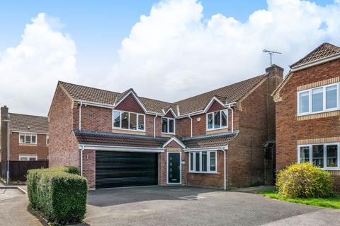 5 bedroom detached house for sale, Thomas Mead, Chippenham SN15