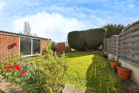 undefined, Lawnswood, Hessle,  HU13 0PT