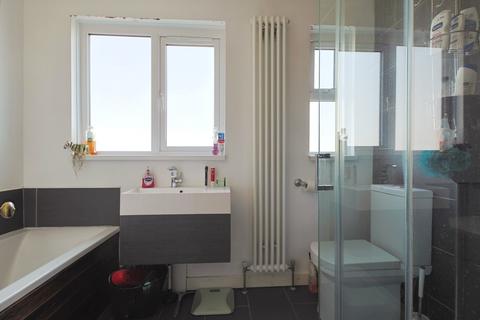 65 Corby Park, North Ferriby, HU14 3AX
