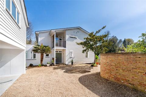 Upper Ham Road, Richmond, TW10