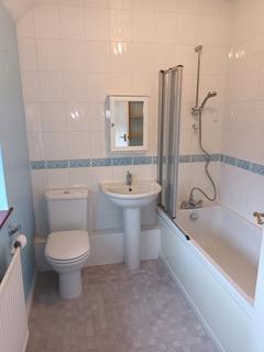 3 bedroom semi-detached house to rent, Beaumont Crescent, Brackley NN13