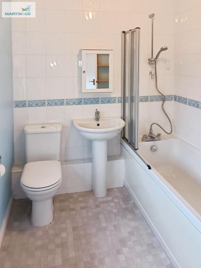B27dc39d-Beaumont 20bathroom