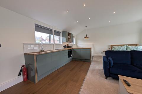 Studio to rent, High Street, Aldeburgh