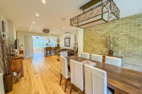 4 bedroom detached house for sale, The Gattens, Rayleigh