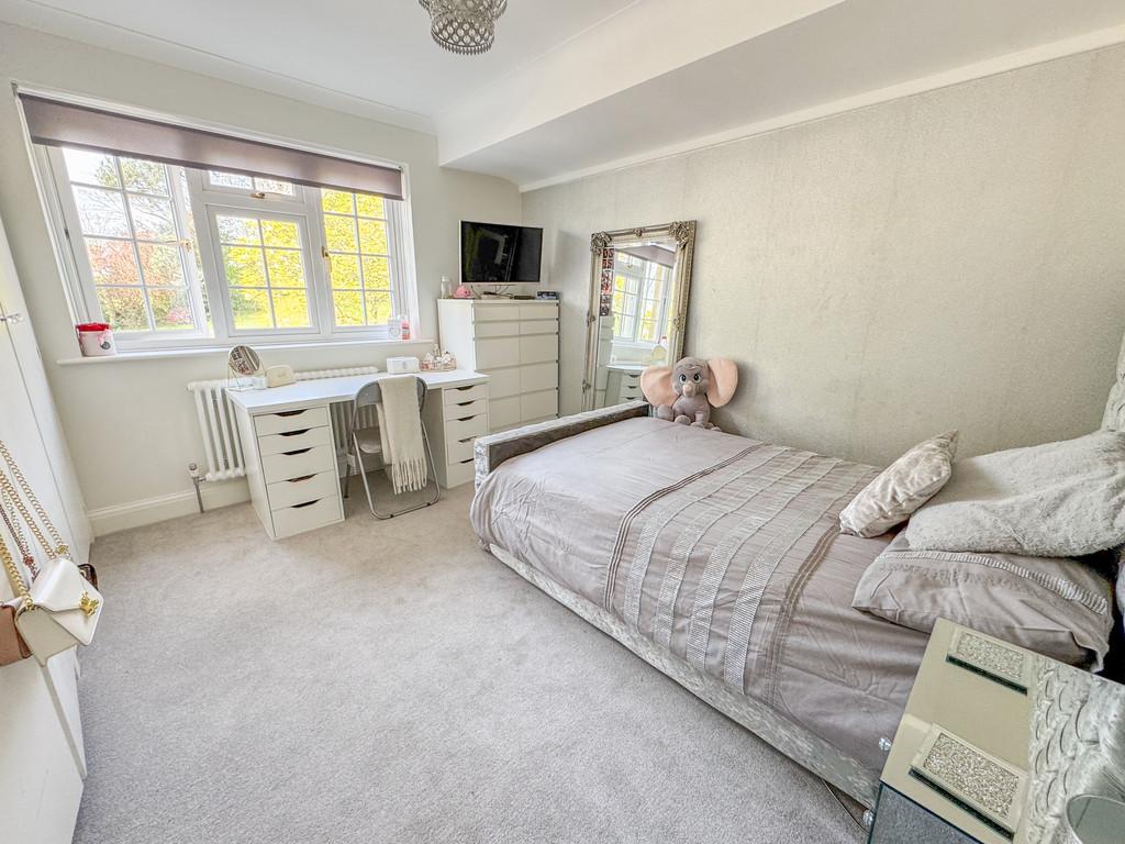 Bed 4