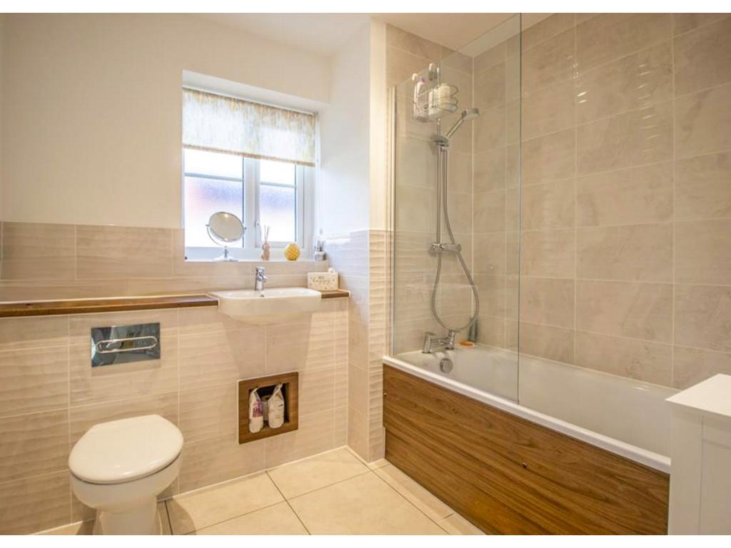 Bathroom1
