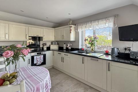 3 bedroom cottage for sale, Hawkeridge Road, Yarnbrook