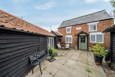 2 bedroom detached house for sale, The Leys, Langford, SG18