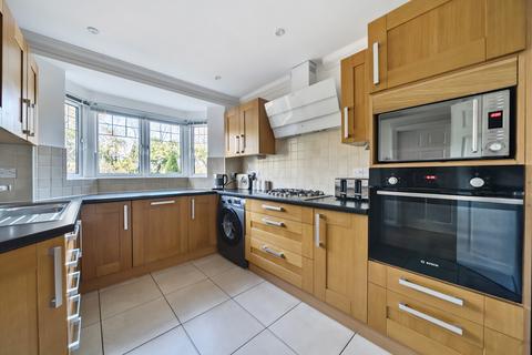 4 bedroom detached house for sale, Crabtree Lane, Hampshire GU35